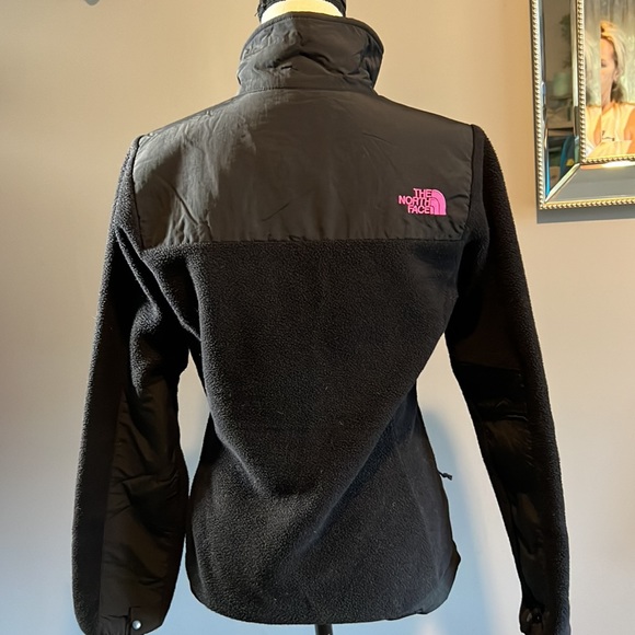 The North Face Denali Jacket VGUC - Picture 11 of 17